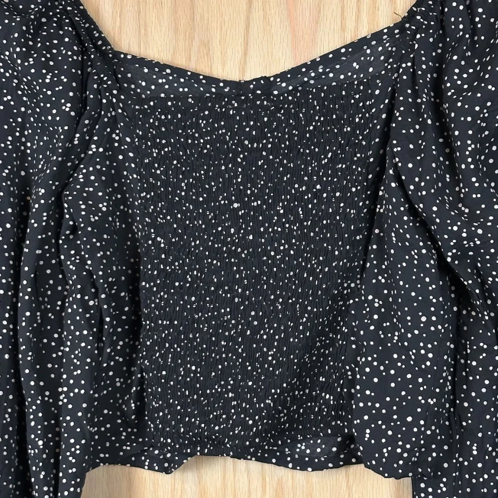 A New Day Black Polka Dot Ruched Long Sleeve Crop Top Medium - Picture 7 of 8